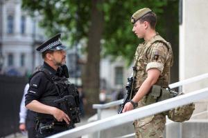 British Army Irish Guards 1st Battalion outside the Ministry of Defence, London, during Operation Temerper, 24 May 2017 (Crown Copyright, 2017)